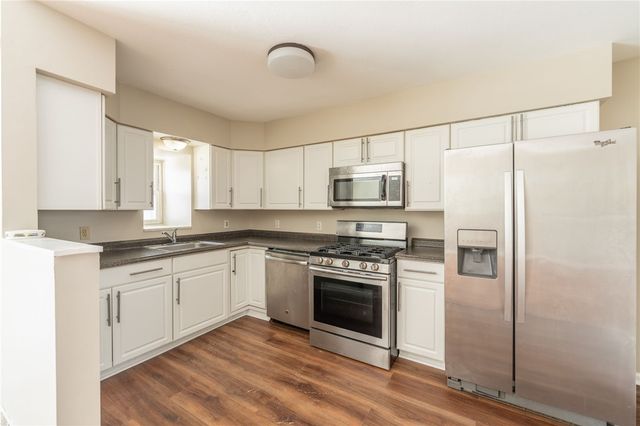 826 Eureka St, Allentown, PA 15210