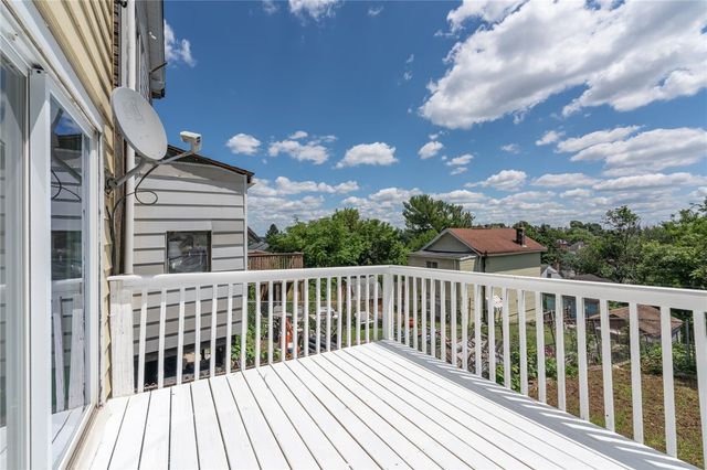 826 Eureka St, Allentown, PA 15210