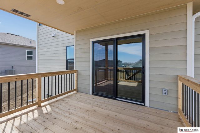 11109 N 161 Street, Bennington, NE 68007