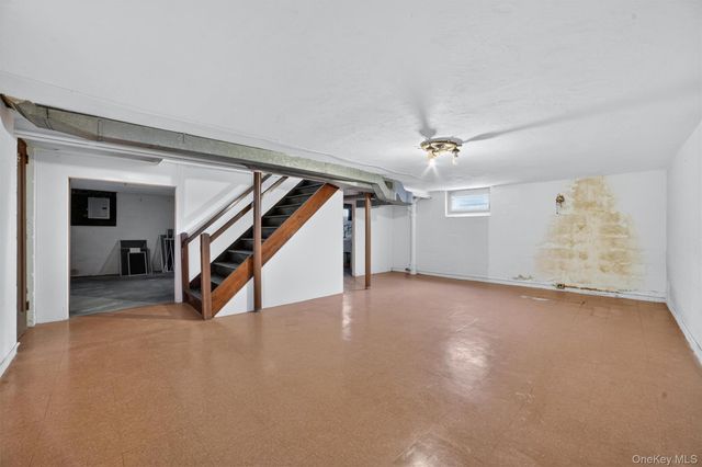 395 Packman Avenue, Mount Vernon, NY 10552