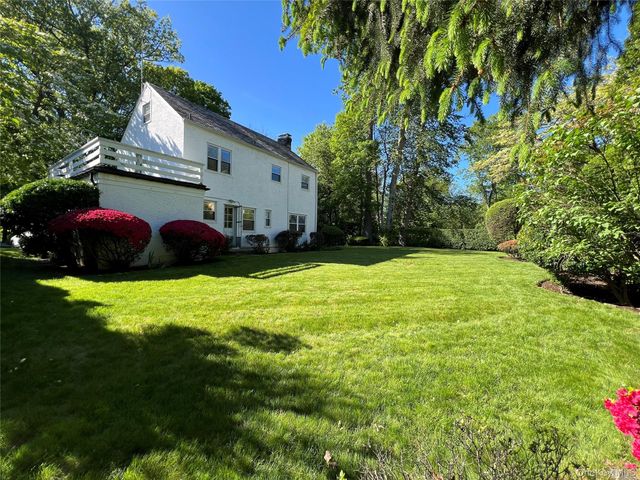 395 Packman Avenue, Mount Vernon, NY 10552