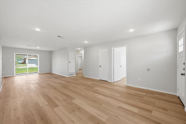 3833 Finley Road, Irving, TX 75062