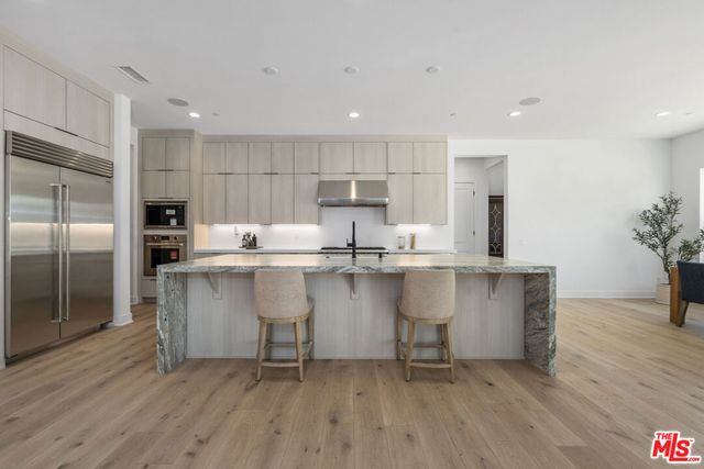 11091 Woodcrest Court, Chatsworth, CA 91311