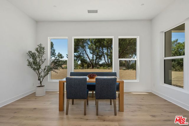 11091 Woodcrest Court, Chatsworth, CA 91311