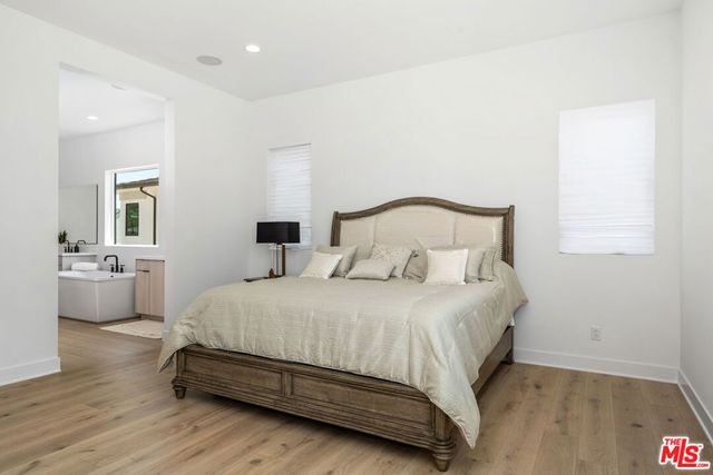 11091 Woodcrest Court, Chatsworth, CA 91311