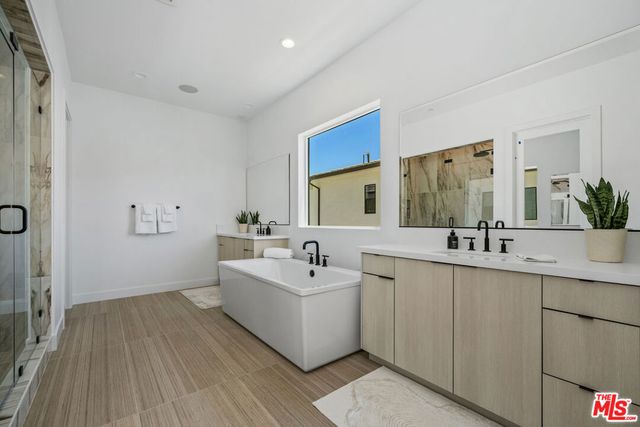 11091 Woodcrest Court, Chatsworth, CA 91311