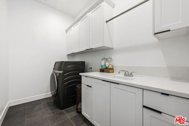 11091 Woodcrest Court, Chatsworth, CA 91311