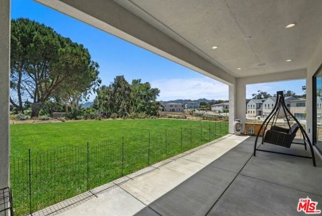 11091 Woodcrest Court, Chatsworth, CA 91311