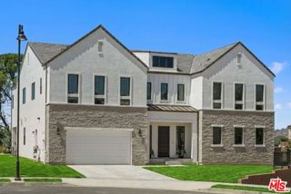 11091 Woodcrest Court, Chatsworth, CA 91311