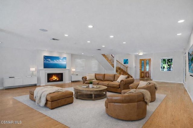 4539 Mammoth Avenue, Sherman Oaks, CA 91423