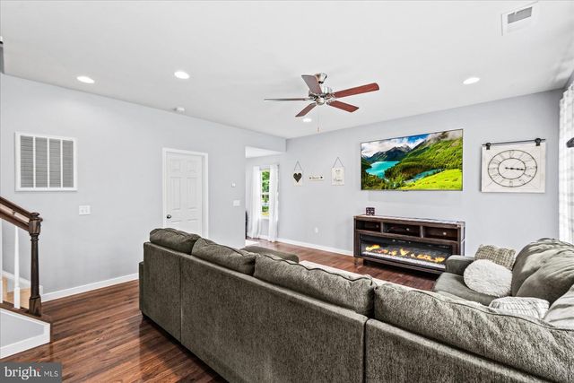 156 AMERICAN DR, Ruther Glen, VA 22546