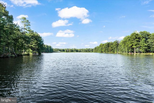 156 AMERICAN DR, Ruther Glen, VA 22546