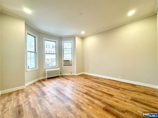 215 Dodd Street 1, Weehawken, NJ 07086