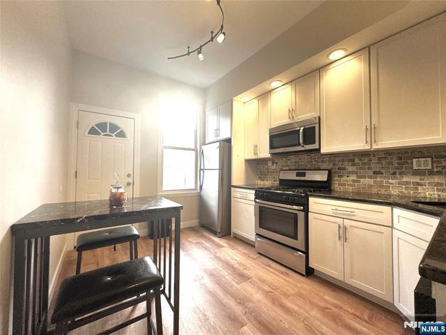 215 Dodd Street 1, Weehawken, NJ 07086