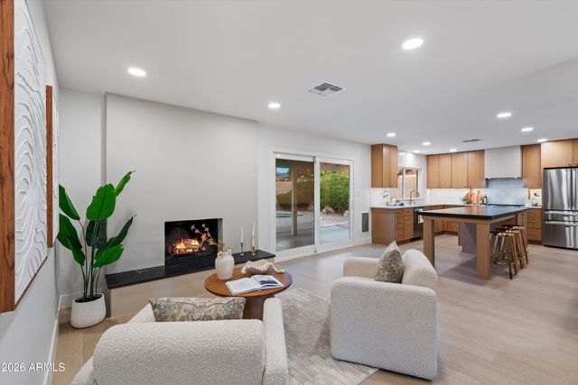 5010 E DAHLIA Drive, Scottsdale, AZ 85254