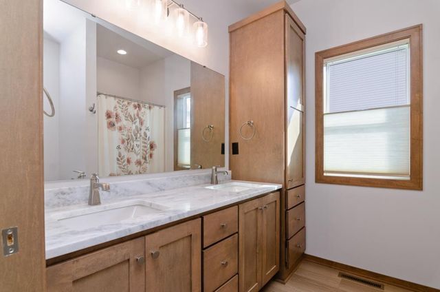 3588 BLACK SHEEP WAY, Green Bay, WI 54311