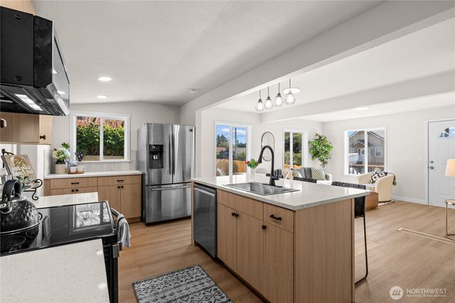 7223 S Park Avenue, Tacoma, WA 98408