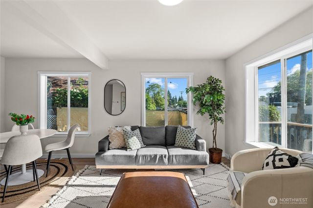 7223 S Park Avenue, Tacoma, WA 98408