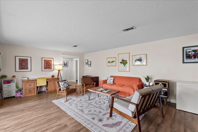 4805 N Burning Tree Drive, Baytown, TX 77521
