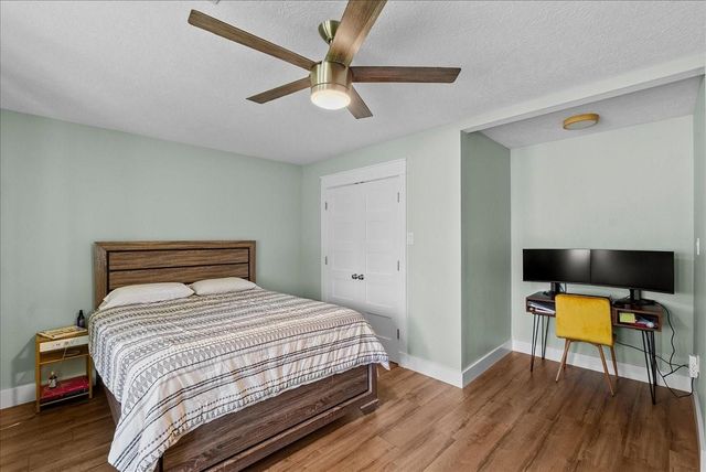 4805 N Burning Tree Drive, Baytown, TX 77521
