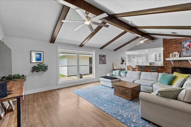 4805 N Burning Tree Drive, Baytown, TX 77521