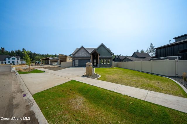 974 E STEEPLE CHASE RD, Hayden, ID 83835
