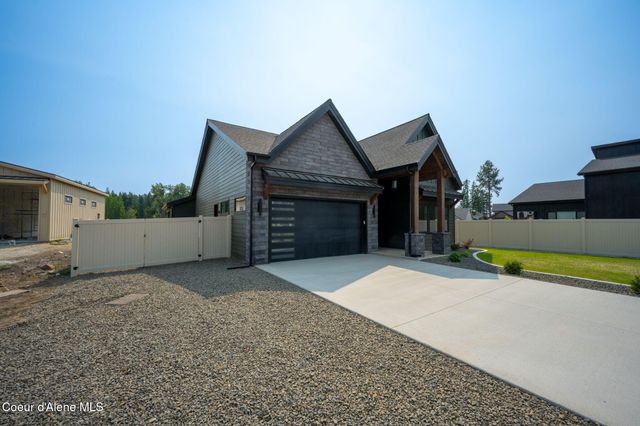 974 E STEEPLE CHASE RD, Hayden, ID 83835