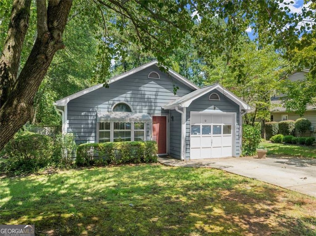185 Greenwood Lane, Athens, GA 30605