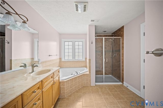 8200 Glamis Ct, Chesterfield, VA 23838