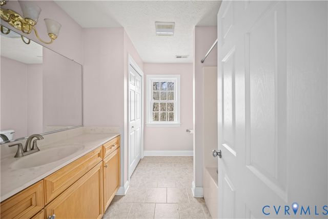 8200 Glamis Ct, Chesterfield, VA 23838