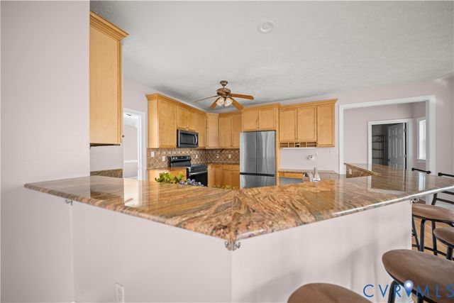 8200 Glamis Ct, Chesterfield, VA 23838