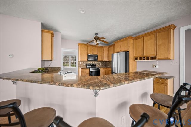 8200 Glamis Ct, Chesterfield, VA 23838