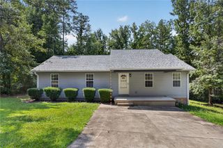 123 Sequayah Drive, Fair Play, SC 29643