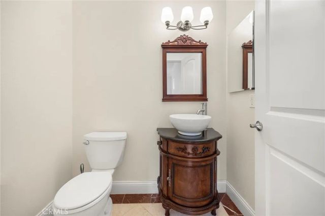 1450 N Walnut Street, La Habra Heights, CA 90631