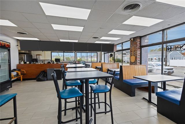 2792 Pawtucket Avenue, East Providence, RI 02914