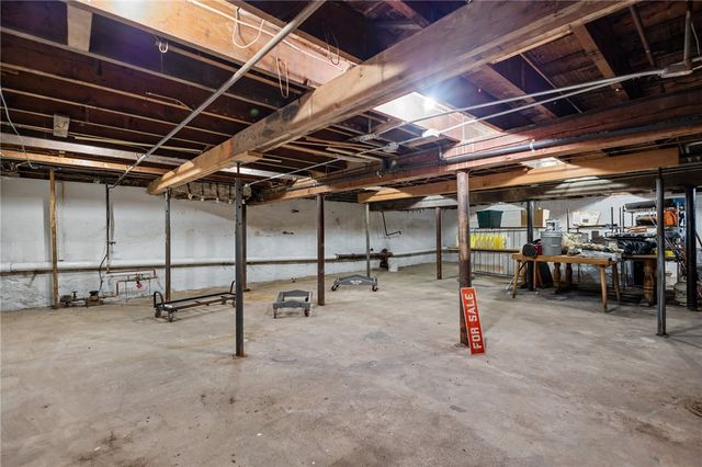 2792 Pawtucket Avenue, East Providence, RI 02914