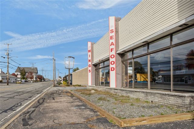 2792 Pawtucket Avenue, East Providence, RI 02914