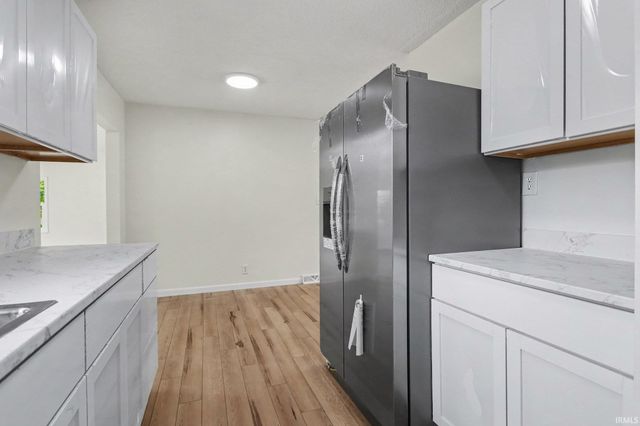 56266 Butternut Road, South Bend, IN 46619