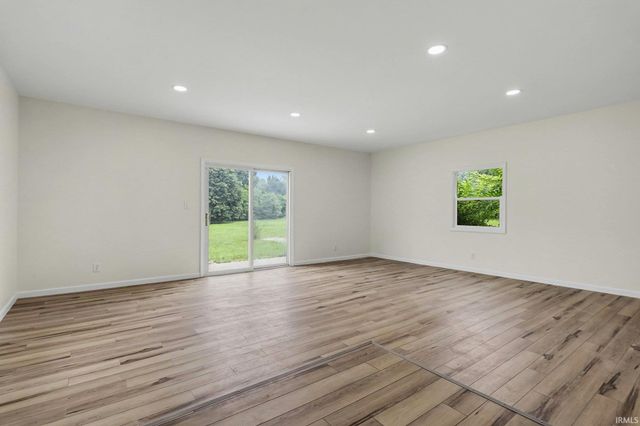 56266 Butternut Road, South Bend, IN 46619