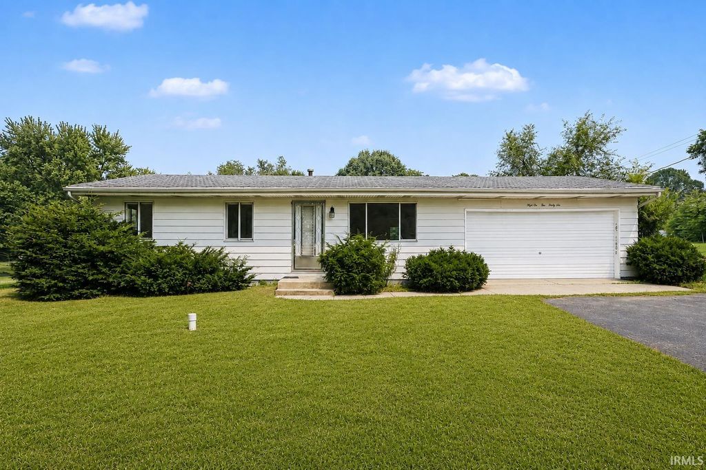 56266 Butternut Road, South Bend, IN 46619