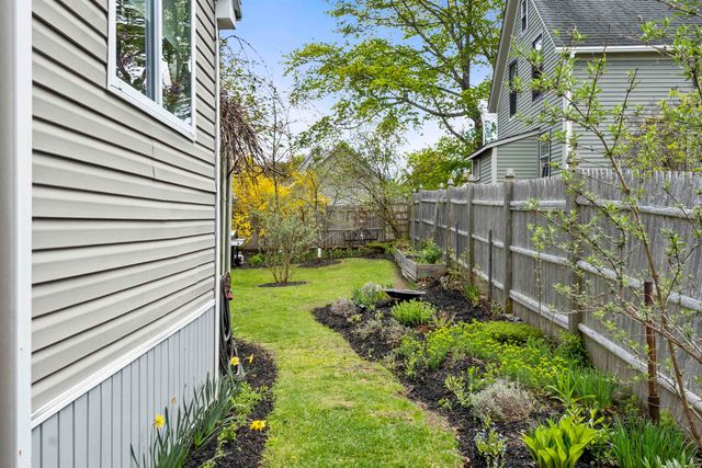 17 Elizabeth Street, Portland, ME 04108