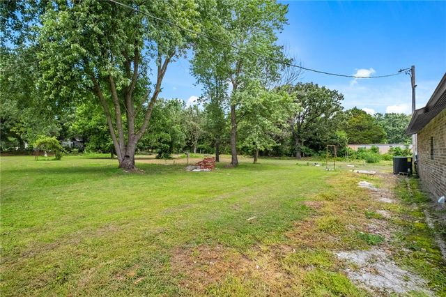 57128 690 Road, Colcord, OK 74338