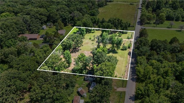 57128 690 Road, Colcord, OK 74338