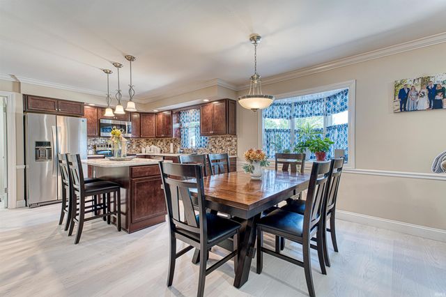 1000 Kingswood Drive, Evansville, IN 47715