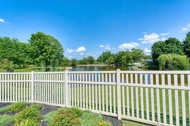 1000 Kingswood Drive, Evansville, IN 47715