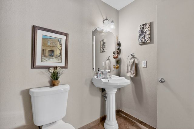 6315 Sonrisa Place NE, Albuquerque, NM 87113