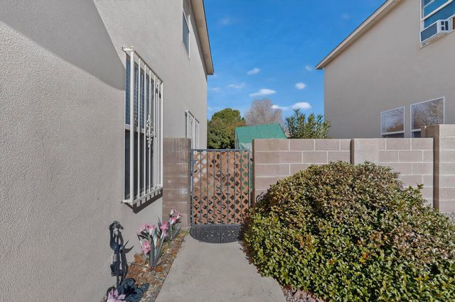 6315 Sonrisa Place NE, Albuquerque, NM 87113