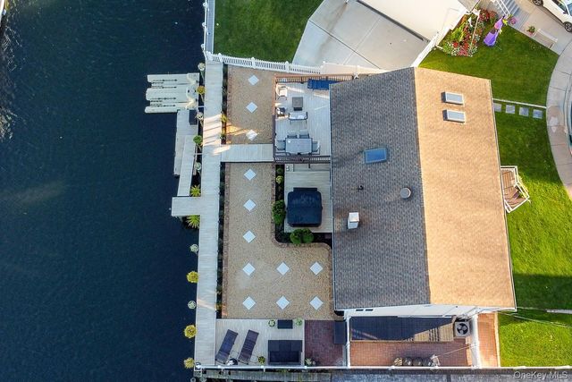 251 Garfield Street, Freeport, NY 11520