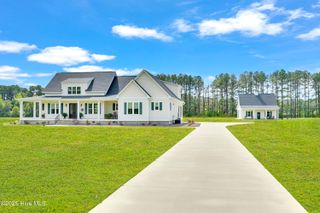 260 Southwind Drive, Washington, NC 27889