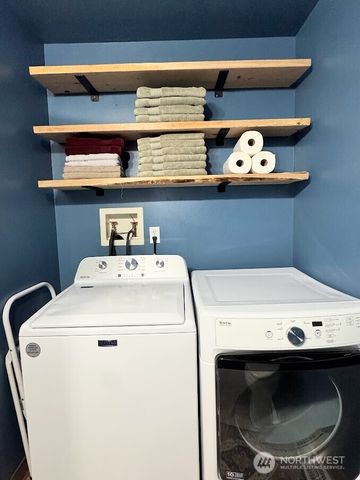 170 Lakeview Avenue, Orondo, WA 98843